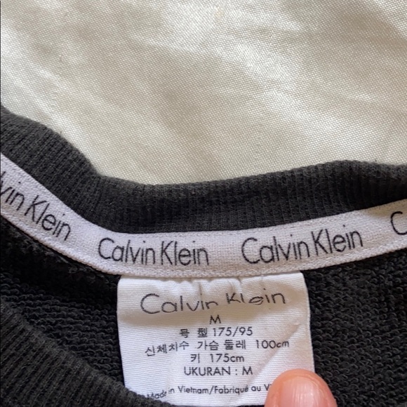 Calvin Klein crewneck - Picture 2 of 3